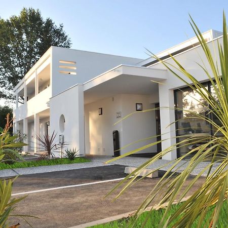 Hotel Eden Park Pau Est, Avec Piscine エクステリア 写真