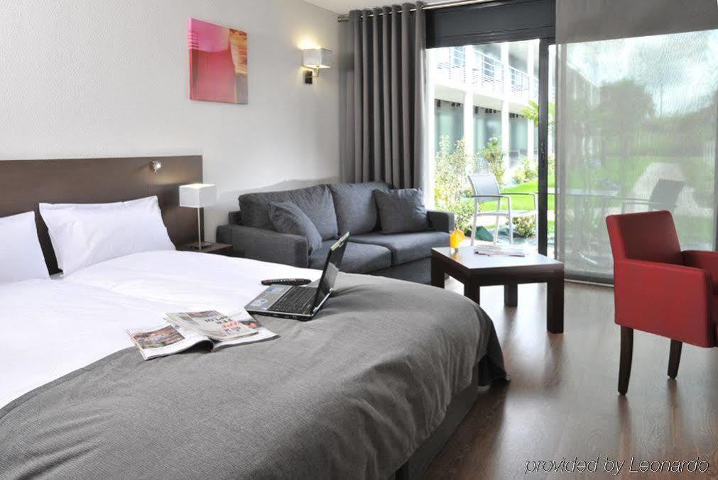 Hotel Eden Park Pau Est, Avec Piscine エクステリア 写真